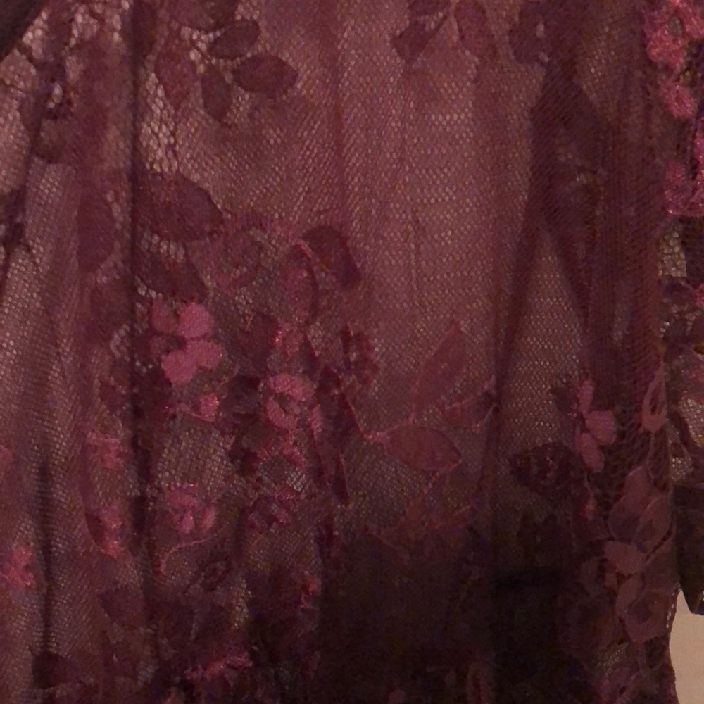 Lace top - Picture 2 of 2